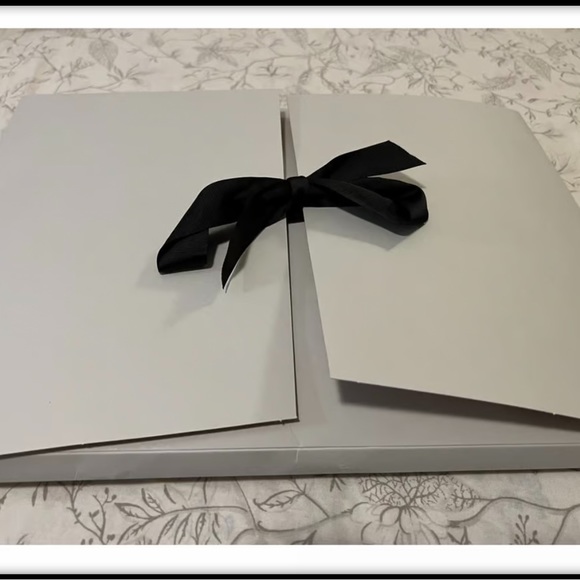 AUTHENTIC- Emilio Pucci Green Vorticili slippers, NWT. - Picture 4 of 4